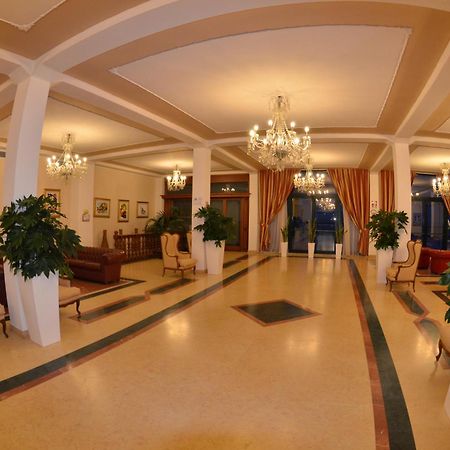Grand Hotel Montesilvano Marina Dış mekan fotoğraf