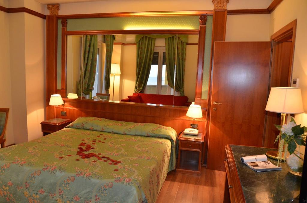 Grand Hotel Montesilvano Marina Dış mekan fotoğraf