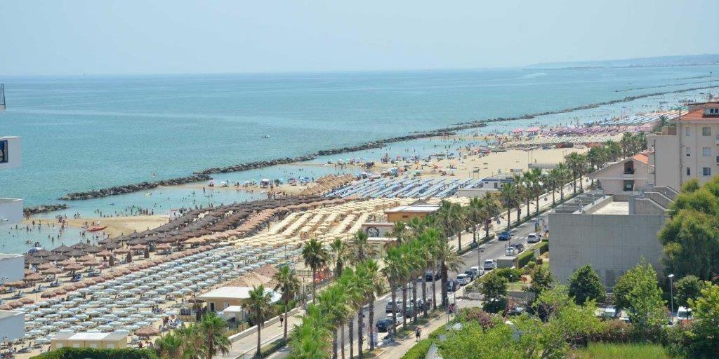 Grand Hotel Montesilvano Marina Dış mekan fotoğraf